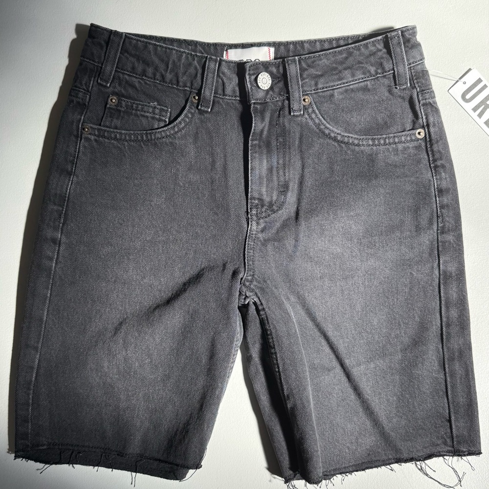 BDG Tori Mid Rise Cutoff Jort